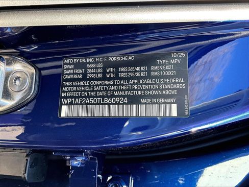 New 2026 Porsche Macan GTS image 15