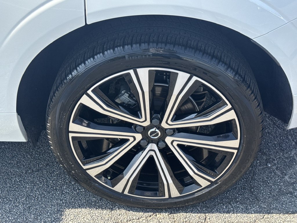 Used 2023 Volvo XC60 B5 Ultimate w/ Climate Package AWD/4WD image 19