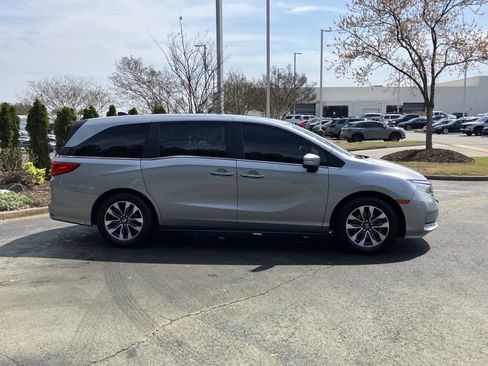 Used 2023 Honda Odyssey EX-L image 8