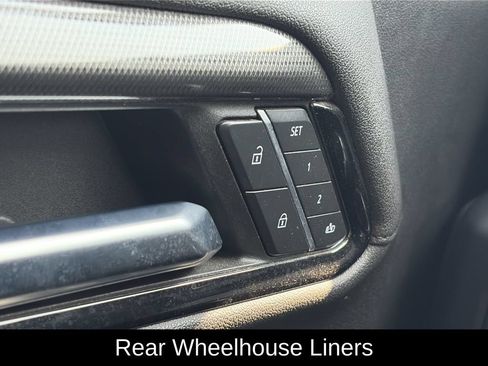 Used 2024 GMC Sierra 3500 AT4 w/ Technology Package AWD/4WD image 27