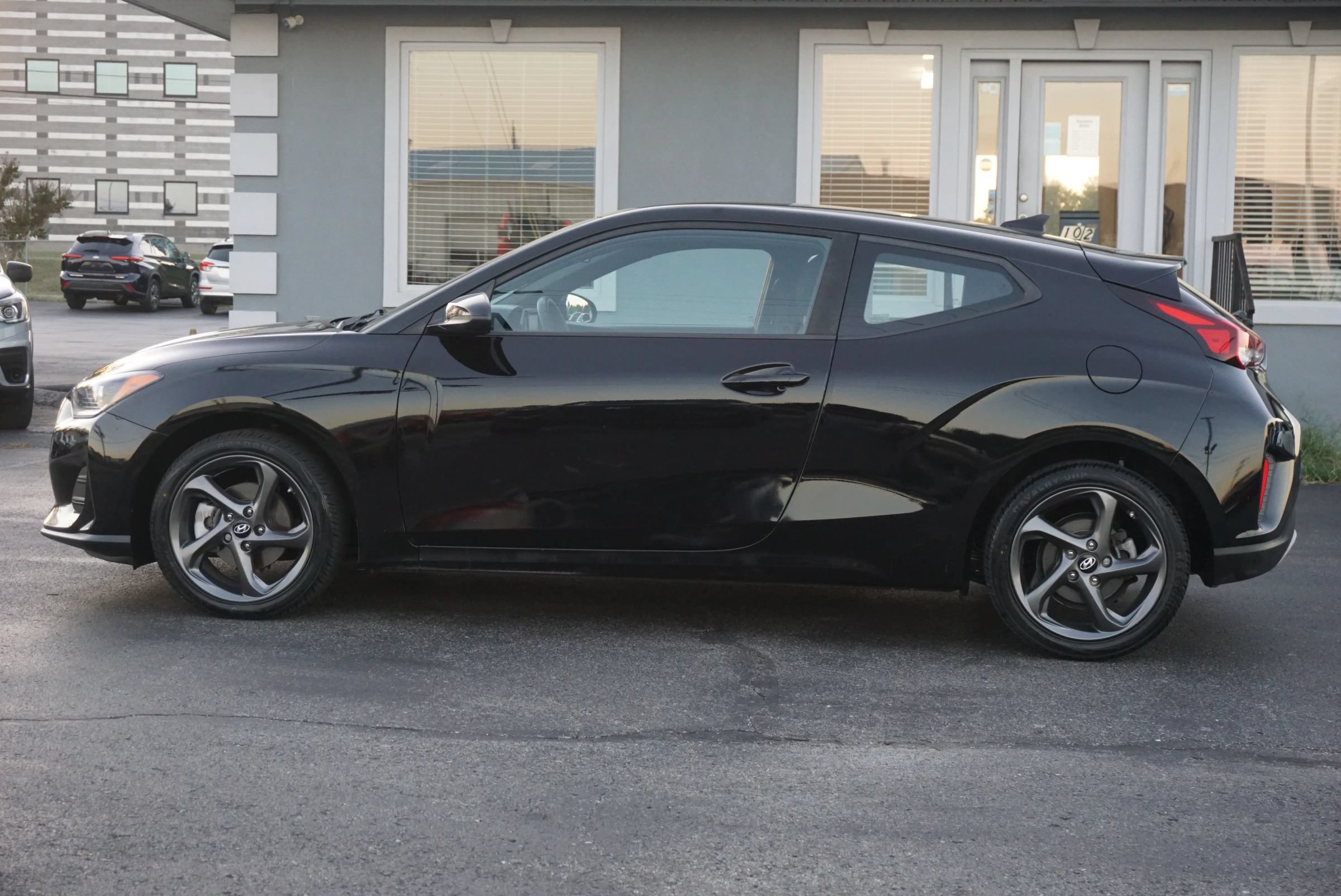 Used 2019 Hyundai Veloster 2.0 FWD image 8