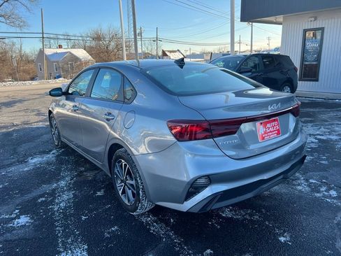 Used 2024 Kia Forte LXS w/ LXS Technology Package image 8