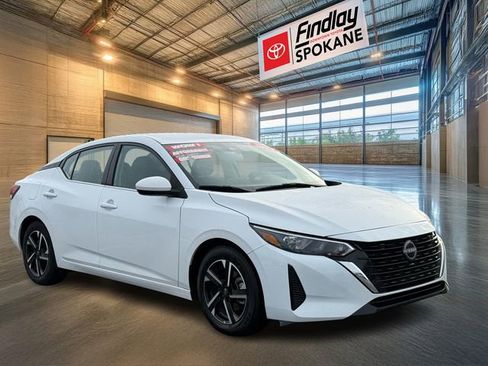 Used 2024 Nissan Sentra SV image 2