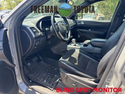 Used 2020 Jeep Grand Cherokee Altitude AWD/4WD image 7