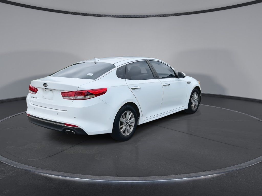 Used 2018 Kia Optima LX w/ Convenience Package FWD image 8