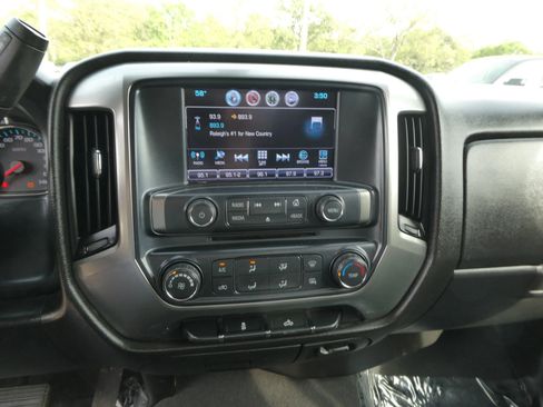 Used 2019 Chevrolet Silverado 1500 LT image 19