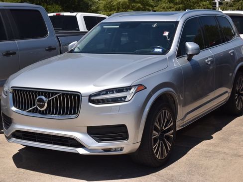 Used 2021 Volvo XC90 T5 Momentum w/ Advanced Package FWD image 2