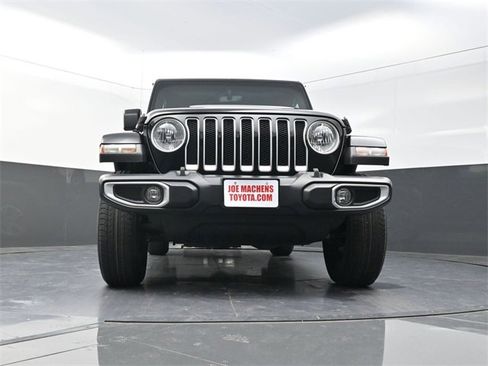 Used 2023 Jeep Wrangler Unlimited Sahara w/ Cold Weather Group image 28