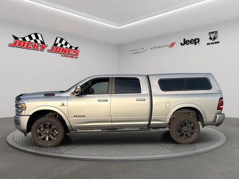 Used 2021 RAM 2500 Laramie w/ Night Edition image 3