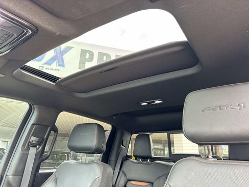 Used 2023 GMC Sierra 2500 AT4 w/ AT4 Preferred Package image 34