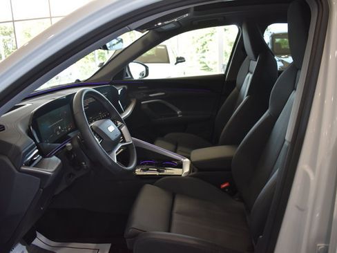 Used 2025 Audi Q5 Premium AWD/4WD image 11