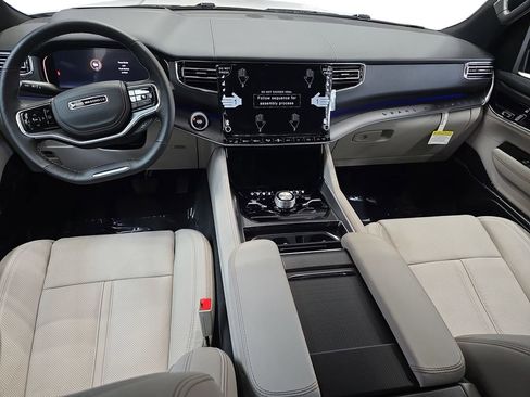 New 2026 Jeep Grand Wagoneer Summit AWD/4WD image 37