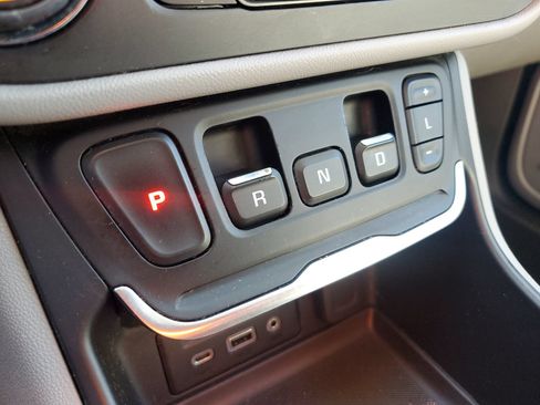 Used 2019 GMC Terrain SLT w/ Preferred Package FWD image 24