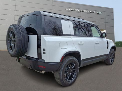 New 2026 Land Rover Defender 110 S image 2