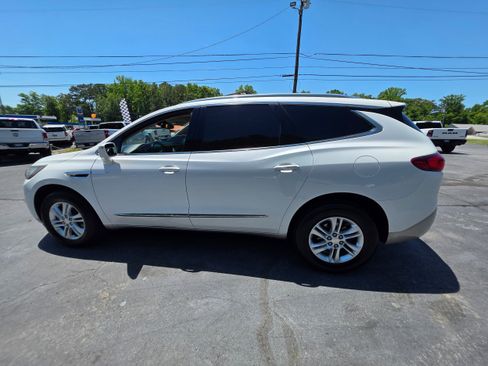 Used 2018 Buick Enclave Essence FWD image 8