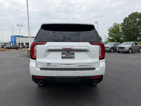 Used 2022 GMC Yukon Denali AWD/4WD image 9