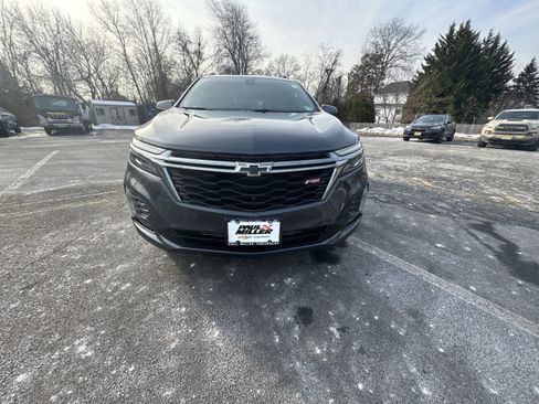 Used 2022 Chevrolet Equinox RS w/ Infotainment Package image 32