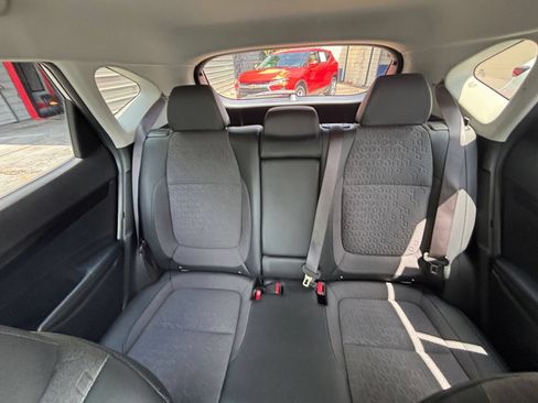 Used 2025 Kia Seltos S FWD image 36