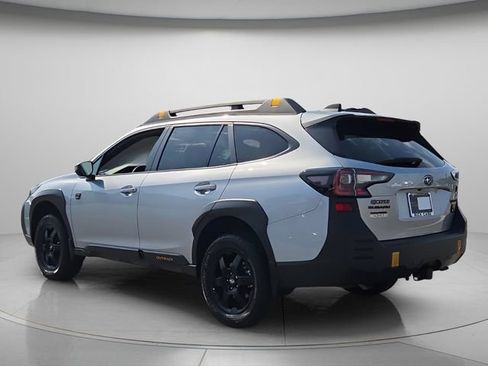 Used 2025 Subaru Outback Wilderness AWD/4WD image 6