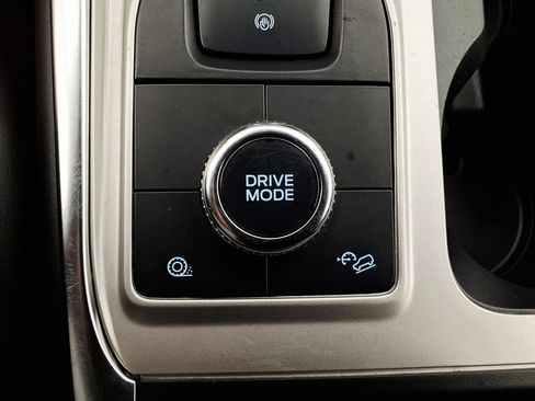 Used 2023 Ford Explorer XLT w/ Equipment Group 202A AWD/4WD image 22