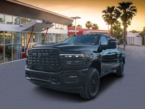 Used 2025 RAM 3500 Limited image 7