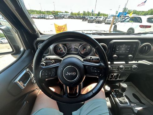 Used 2019 Jeep Wrangler Unlimited Sport S AWD/4WD image 26