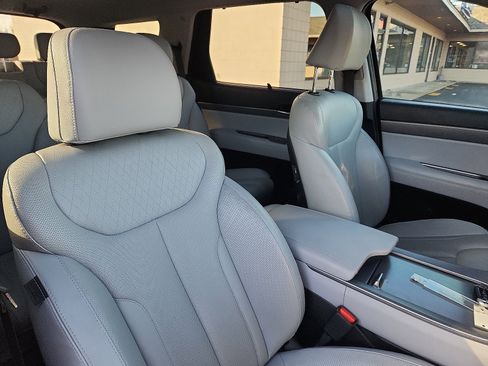 Used 2022 Hyundai Palisade SEL w/ Premium Package image 35