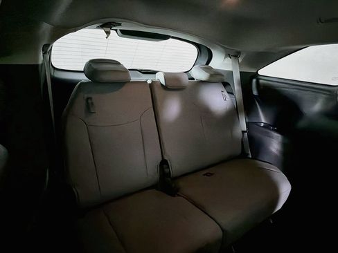 Used 2025 Toyota Sienna XLE FWD image 27