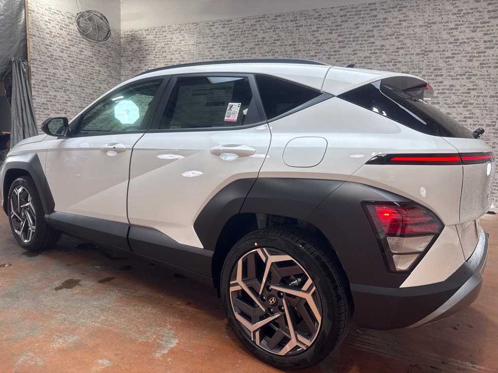 New 2027 Hyundai Kona SEL Premium FWD image 5