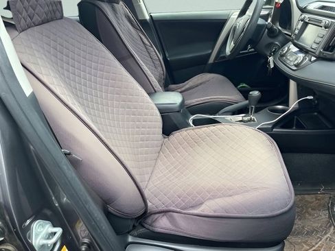 Used 2013 Toyota RAV4 XLE image 8