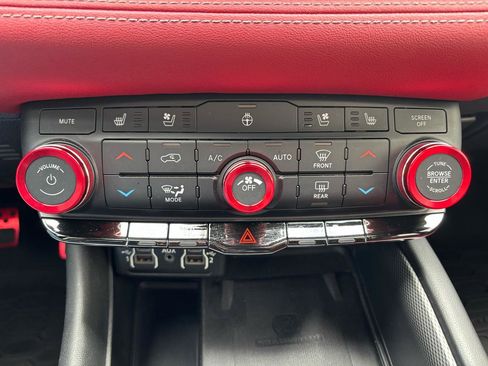 Used 2022 Dodge Durango R/T w/ Trailer Tow Group IV AWD/4WD image 30