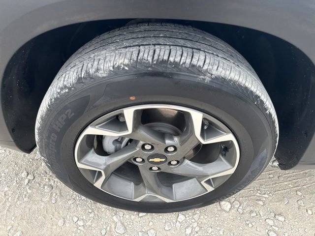 Used 2024 Chevrolet Trax LT w/ Driver Confidence Package FWD image 27
