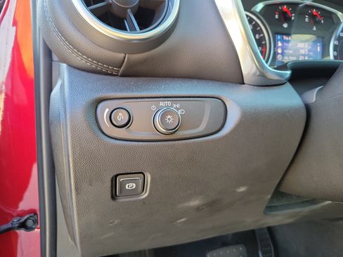 Used 2020 Chevrolet Blazer LT FWD image 24