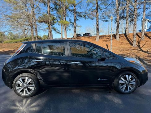 Used 2016 Nissan Leaf SV image 23