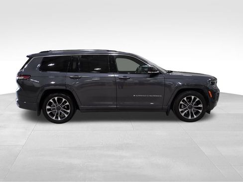 Used 2023 Jeep Grand Cherokee L Overland w/ Advanced Protech Group III image 2
