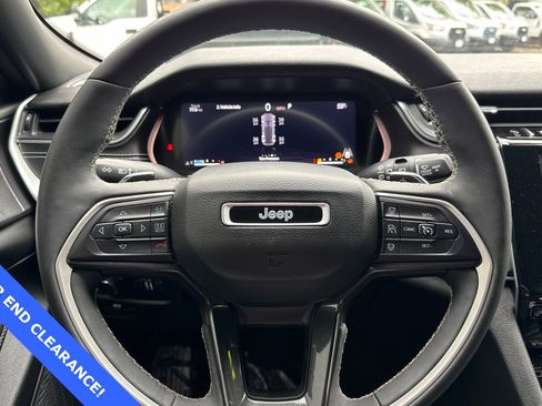 Used 2023 Jeep Grand Cherokee Altitude image 24