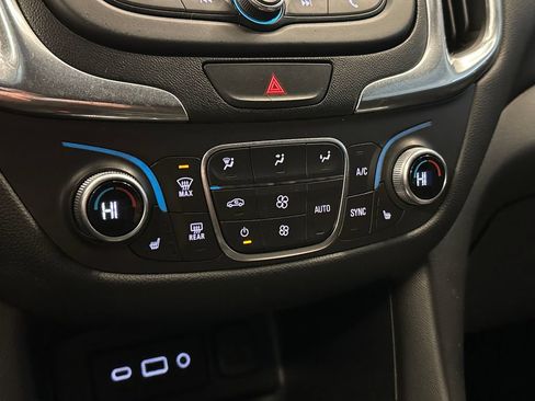 Used 2019 Chevrolet Equinox LT AWD/4WD image 15