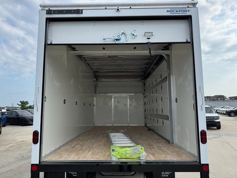 New 2026 Ford E-450 and Econoline 450 Super Duty w/ Power Equipment Group image 9