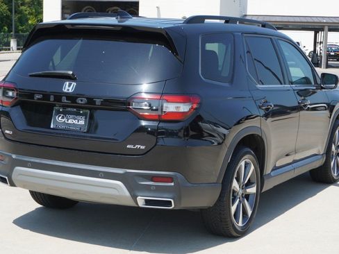 Used 2023 Honda Pilot Elite image 6