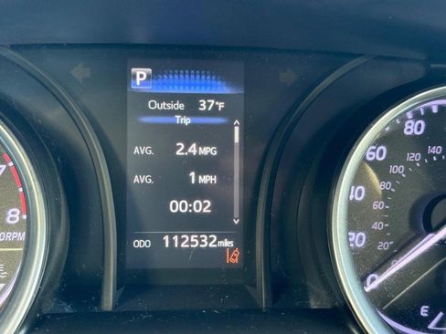 Used 2018 Toyota Camry LE image 23