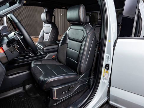 Used 2025 Ford F150 Raptor image 30