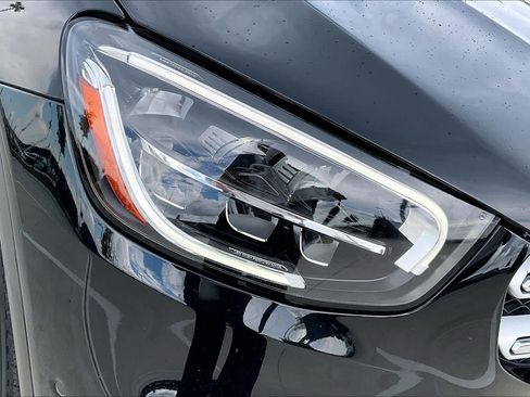 Used 2022 Mercedes-Benz GLC 300 4MATIC w/ Premium Package Lite image 24