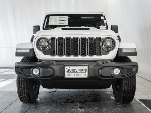 New 2026 Jeep Gladiator Sport AWD/4WD image 2