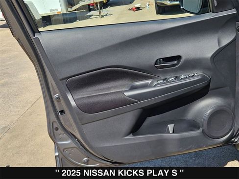 New 2025 Nissan Kicks Play S image 14