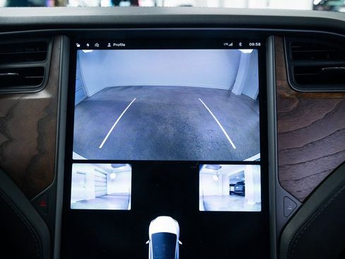 Used 2019 Tesla Model X 100D image 13