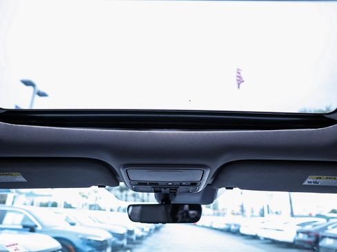 Used 2019 Honda Odyssey Touring image 22