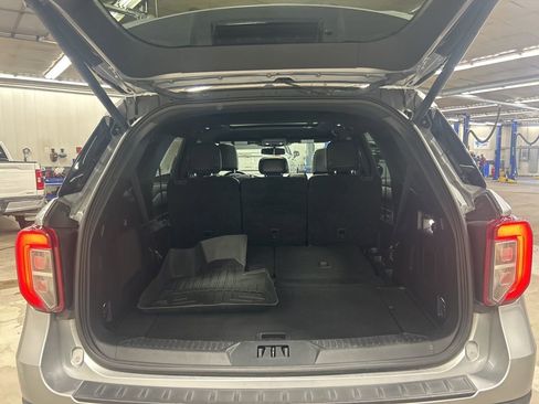 Used 2021 Ford Explorer ST w/ Equipment Group 401A image 5