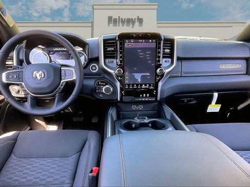 New 2026 RAM 1500 Big Horn AWD/4WD image 5