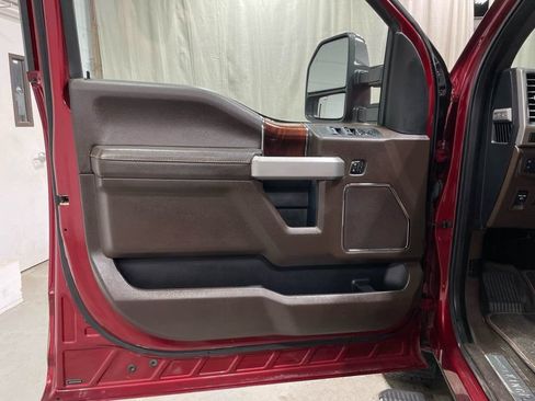 Used 2018 Ford F150 King Ranch w/ Equipment Group 601A Luxury AWD/4WD image 16