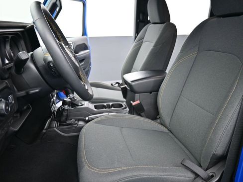 Used 2024 Jeep Wrangler Sport S image 10